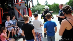 Bild: Volkschule Achau bei der Feuerwehr