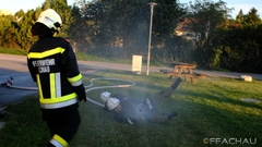 Bild: Saisonbeginn der Feuerwehrjugend: Hohlstrahlrohr