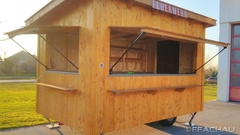 Bild: Neue Punschhütte für die Feuerwehr Achau