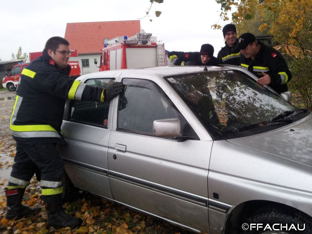 4. Einsatz: PKW in Graben