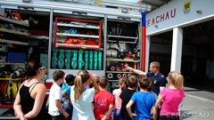 Bild: Volkschule Achau bei der Feuerwehr