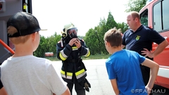 Bild: Volkschule Achau bei der Feuerwehr