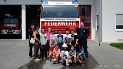 Bild: Volkschule Achau bei der Feuerwehr