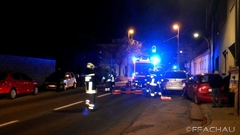 Bild: Verkehrsunfall - PKW gegen Hausmauer