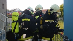 Bild: Löschübung mit Atemschutz