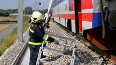 Bild: Personenrettung aus Zug