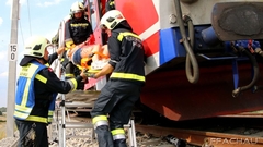 Bild: Personenrettung aus Zug