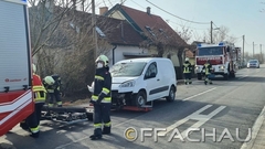 Bild: T2 Verkehrsunfall mit eingeklemmter Person