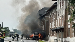 Bild: B2 - Fahrzeugbrand