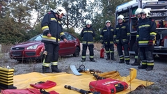 Bild: Schulung Stabfast und Hydraulischer Rettungssatz